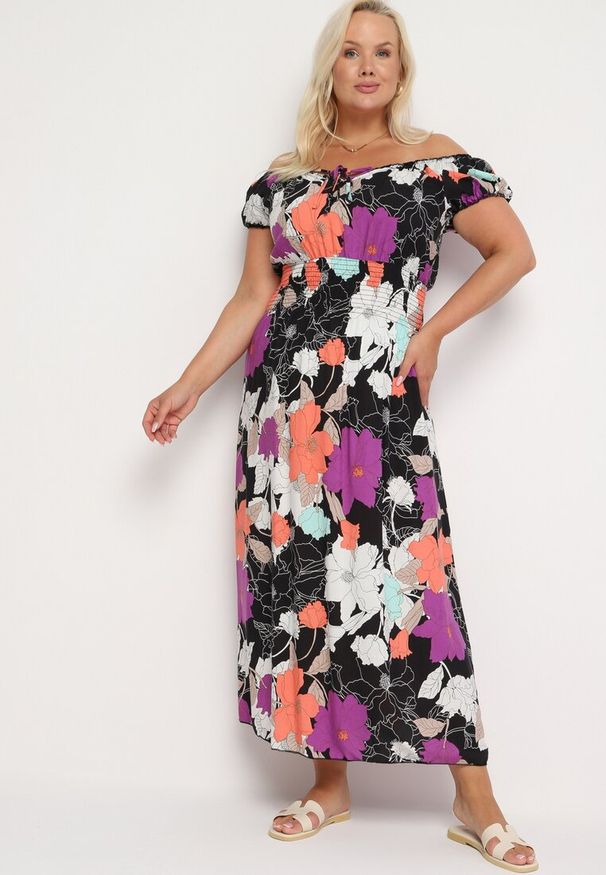 Born2be - Czarno-Fioletowa Sukienka z Bawełny o Rozkloszowanym Kroju z Gumką w Talii Euretta. Okazja: na co dzień. Kolor: czarny. Materiał: bawełna. Sezon: lato. Typ sukienki: rozkloszowane. Styl: klasyczny, casual