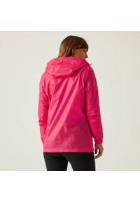 Kurtka przeciwdeszczowa dla kobiet Regatta Pack It Jacket III. Kolor: różowy. Materiał: softshell. Sport: turystyka piesza