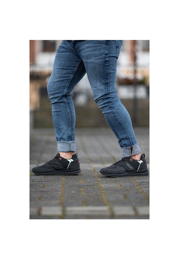 Czarne Sneakersy Cross Jeans Wygodne Buty Męskie. Okazja: na uczelnię. Kolor: czarny. Materiał: zamsz, materiał. Szerokość cholewki: normalna