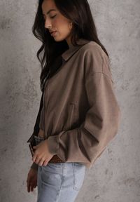 Renee - Beżowa Bluza Bomberka z Bawełny Oversize Ozdobiona Kołnierzem Vimelles. Okazja: na co dzień. Kolor: brązowy. Materiał: bawełna. Wzór: aplikacja. Styl: casual, elegancki #1