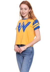 Wrangler - WRANGLER T SHIRT DAMSKI B&Y W CROP TEE AMBER YELLOW W721CF7UY. Wzór: nadruk #6