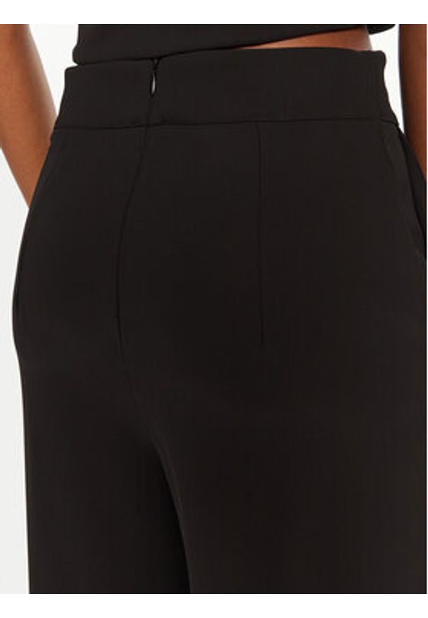 Rinascimento Spodnie materiałowe CFC0120597003 Czarny Regular Fit. Kolor: czarny. Materiał: syntetyk