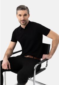 Volcano - Dzianinowa polówka O-MORO. Okazja: na co dzień. Typ kołnierza: polo. Materiał: dzianina. Wzór: moro. Styl: casual, elegancki, klasyczny #1