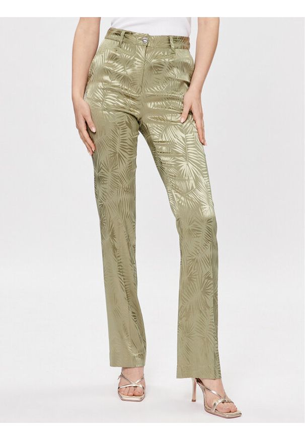 Guess Spodnie materiałowe Holly W3GB20 WEJZ0 Zielony Regular Fit. Kolor: zielony. Materiał: materiał, wiskoza