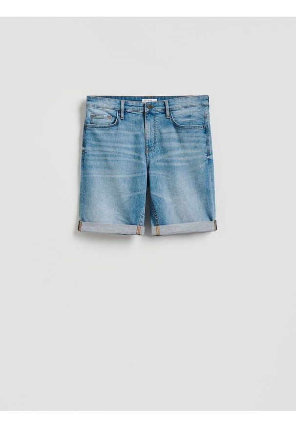Reserved - Jeansowe szorty slim fit - niebieski. Kolor: niebieski. Materiał: jeans