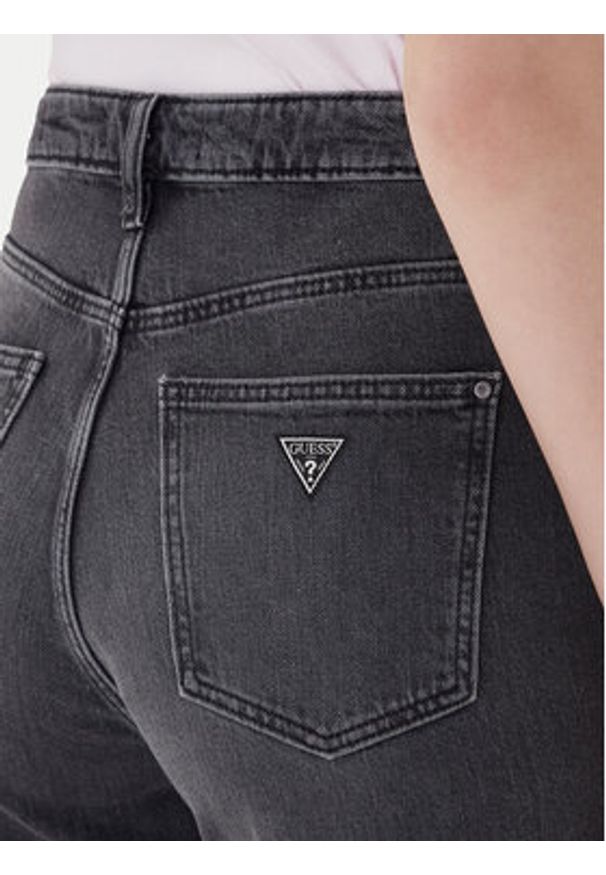 Guess Jeansy W2YA21 D4QD2 Szary Mom Fit. Kolor: szary