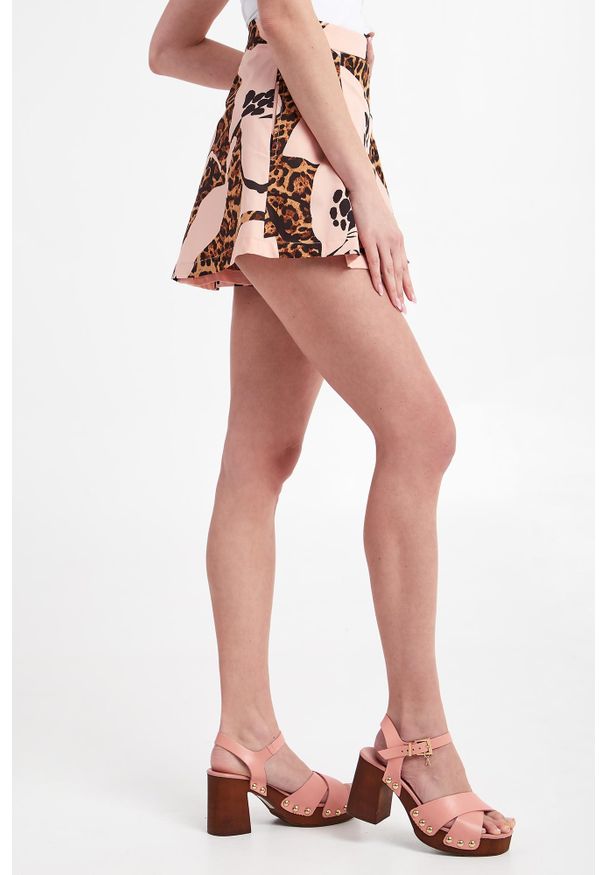 Twinset Milano - Spodenki damskie TWINSET ACTITUDE. Materiał: bawełna. Wzór: nadruk, motyw zwierzęcy