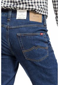 Mustang - MUSTANG TRAMPER TAPERED MĘSKIE SPODNIE JEANSOWE JEANSY DENIM BLUE 1014044 5000 980. Okazja: do pracy, na randkę, na spotkanie biznesowe, na co dzień. Styl: klasyczny, elegancki, sportowy, biznesowy, casual #7