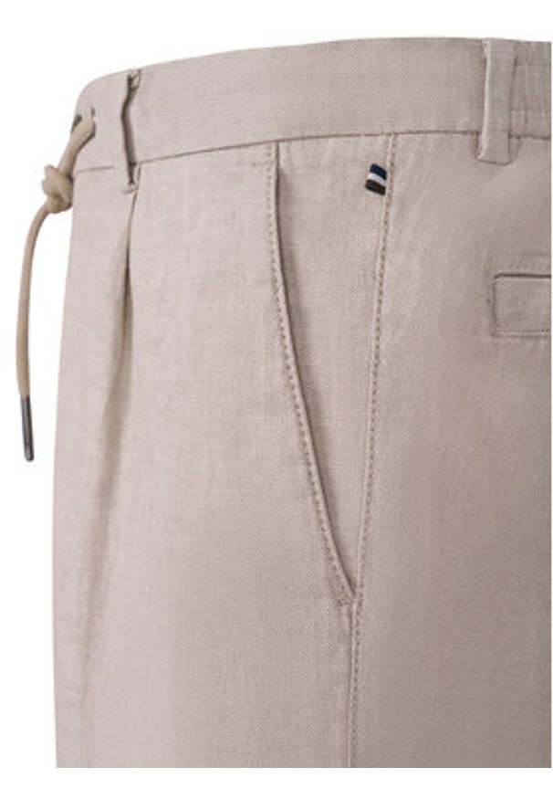 Bugatti Szorty materiałowe 1949-76419C D Écru Regular Fit. Materiał: bawełna