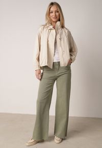 Born2be - Beżowa Przejściowa Kurtka Bombka Oversize z Bawełny i Wiskozy Effinue. Okazja: na spacer, na co dzień. Kolor: beżowy. Materiał: wiskoza, bawełna. Styl: casual #2