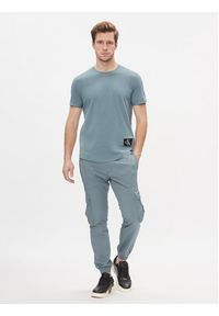Calvin Klein Jeans Spodnie cargo J30J324696 Niebieski Skinny Fit. Kolor: niebieski. Materiał: bawełna