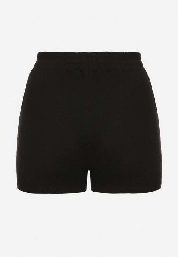 Born2be - Czarne Bawełniane Szorty Ozdobione Sznurkiem Liralise. Okazja: na co dzień. Kolor: czarny. Materiał: bawełna. Wzór: aplikacja. Sezon: wiosna, lato. Styl: casual