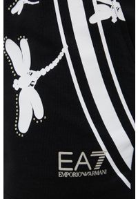 EA7 Emporio Armani szorty damskie kolor czarny z nadrukiem high waist. Okazja: na co dzień. Stan: podwyższony. Kolor: czarny. Materiał: materiał, dzianina. Wzór: nadruk. Styl: casual #2