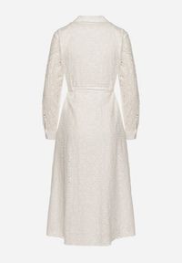 Born2be - Biała Koszulowa Sukienka z Ażurowym Wzorem i Paskiem Tanithiea. Okazja: na co dzień. Typ kołnierza: kołnierzyk klasyczny. Kolor: biały. Materiał: bawełna. Długość rękawa: długi rękaw. Wzór: ażurowy. Typ sukienki: koszulowe. Styl: klasyczny, casual, elegancki #7