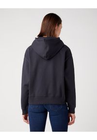 Wrangler - WRANGLER REGULAR HOODIE DAMSKA BLUZA Z KAPTUREM FADED BLACK 112343673. Typ kołnierza: kaptur