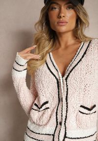 Renee - Różowy Kardigan z Wiskozą na Guziki z Paskami Liathalie. Okazja: na co dzień. Kolor: różowy. Materiał: wiskoza. Styl: klasyczny, casual, elegancki