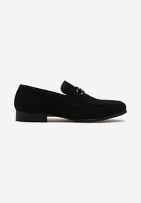 Born2be - Czarne Eleganckie Półbuty Loafersy z Metaliczną Klamerką Beneli. Okazja: na co dzień, na spotkanie biznesowe. Kolor: czarny. Wzór: gładki, aplikacja. Obcas: na obcasie. Styl: elegancki. Wysokość obcasa: niski