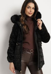 Born2be - Czarna Dwustronna Kurtka Parka z Odpinanym Kapturem i Futrzaną Podszewką Zinnalea. Okazja: na spacer. Kolor: czarny. Materiał: futro. Wzór: gładki. Styl: elegancki #5