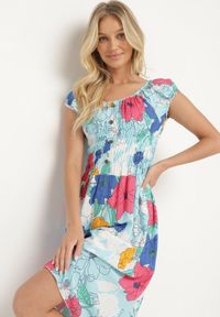 Born2be - Jasnoniebieska Bawełniana Sukienka o Rozkloszowanym Kroju z Gumką w Talii w Kwiatowy Wzór Rishta. Kolor: niebieski. Materiał: bawełna. Wzór: kwiaty. Sezon: lato. Styl: street #3