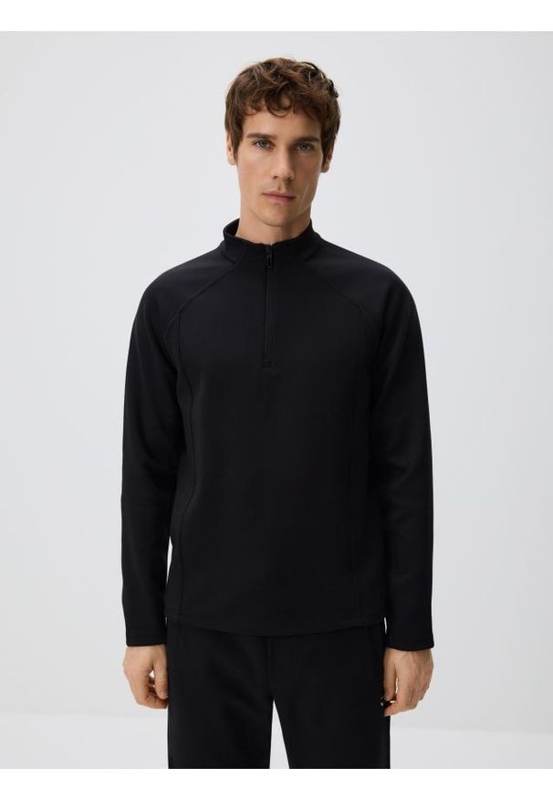Reserved - Bluza ze stójką - czarny. Kolor: czarny. Materiał: dzianina. Wzór: gładki