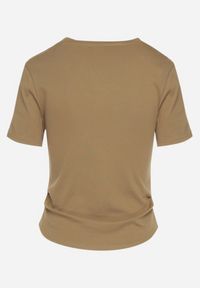 Born2be - Ciemnozielony Bawełniany T-shirt Ozdobiony Marszczeniem i Łańcuszkiem Olitrea. Okazja: na co dzień. Kolor: zielony. Materiał: bawełna. Wzór: aplikacja. Styl: casual #7