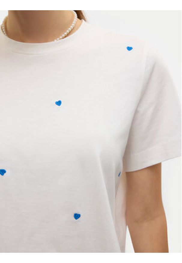 Vero Moda T-Shirt Solvei 10325318 Biały Regular Fit. Kolor: biały. Materiał: bawełna