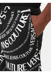Versace Jeans Couture Szorty sportowe 80GAD3B0 FS221 Czarny Regular Fit. Kolor: czarny. Materiał: bawełna. Styl: sportowy #4