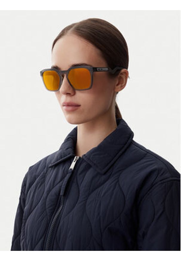 Oakley Okulary przeciwsłoneczne Hstn Sq 0OO9533 95330254 Szary. Kolor: szary