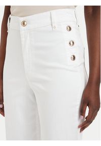 Guess Jeansy W6GA0P W2440 Biały Regular Fit. Kolor: biały #4