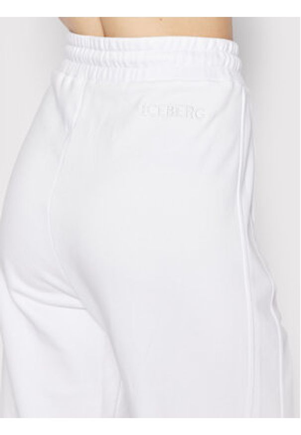 Iceberg Spodnie dresowe 22EI2P0B04163061101 Biały Relaxed Fit. Kolor: biały. Materiał: bawełna, dresówka