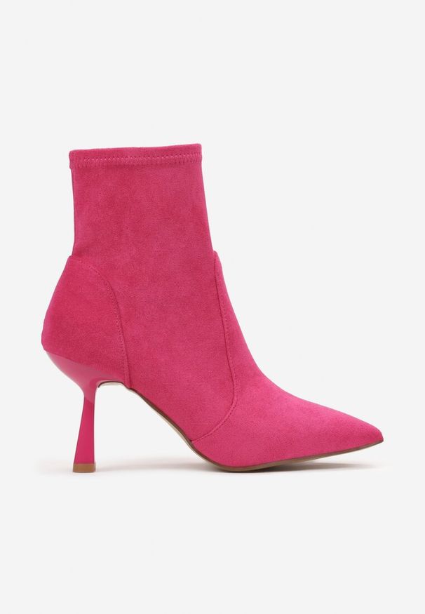 Born2be - Fuksjowe Botki na Niskiej Szpilce z Imitacji Zamszu Niluvio. Okazja: na co dzień. Nosek buta: szpiczasty. Zapięcie: zamek. Kolor: różowy. Materiał: zamsz. Sezon: zima. Obcas: na obcasie. Styl: casual, elegancki, klasyczny. Wysokość obcasa: średni