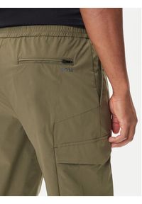 BOSS Spodnie materiałowe T_Urbanex-Cargolight 50508339 Zielony Tapered Fit. Kolor: zielony. Materiał: syntetyk
