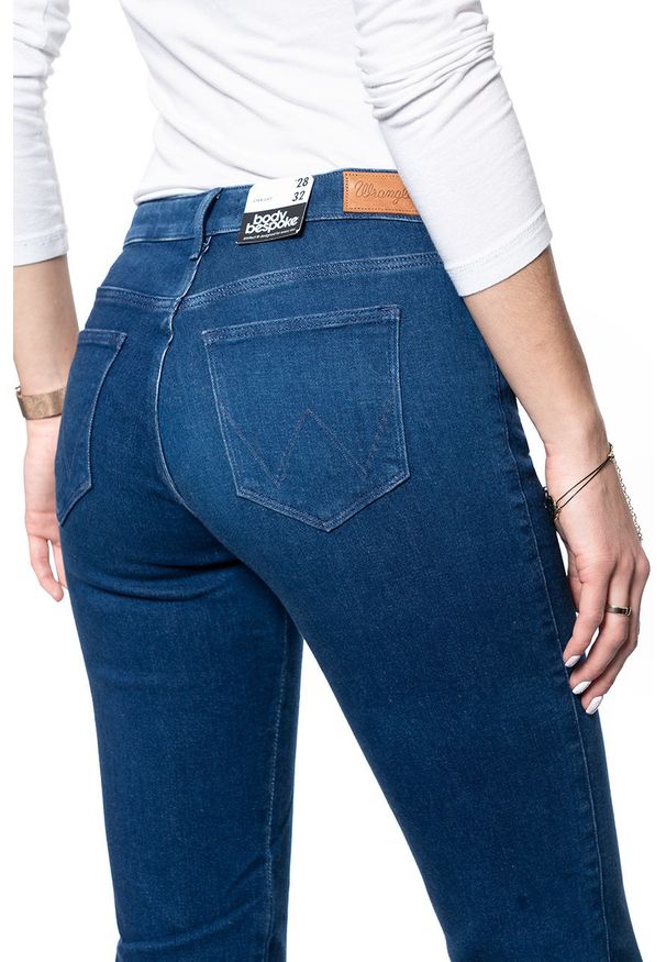 Wrangler - SPODNIE DAMSKIE WRANGLER STRAIGHT DEEP WATERS W28TJN69D 112128500