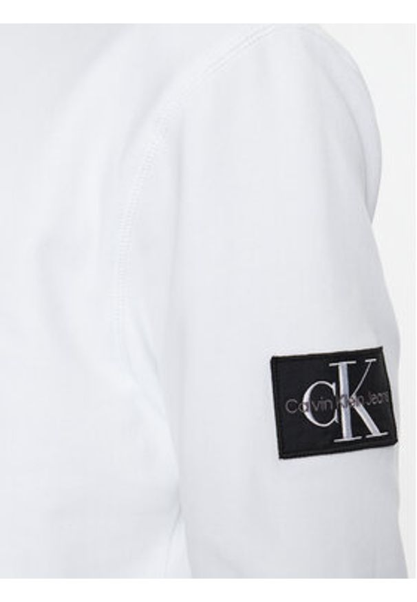 Calvin Klein Jeans Bluza J30J323426 Biały Regular Fit. Kolor: biały. Materiał: bawełna
