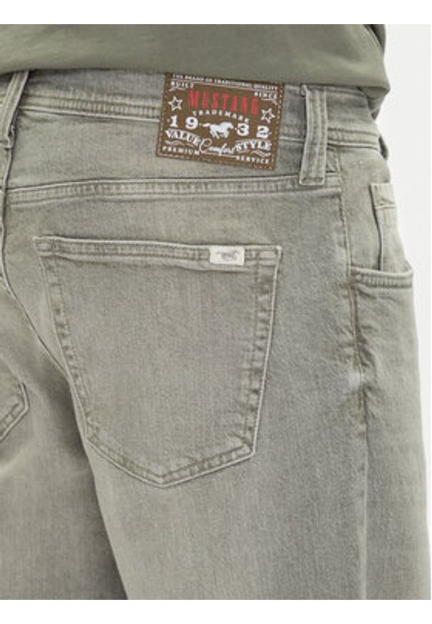 Mustang Jeansy Denver 1016328 Szary Tapered Fit. Kolor: szary