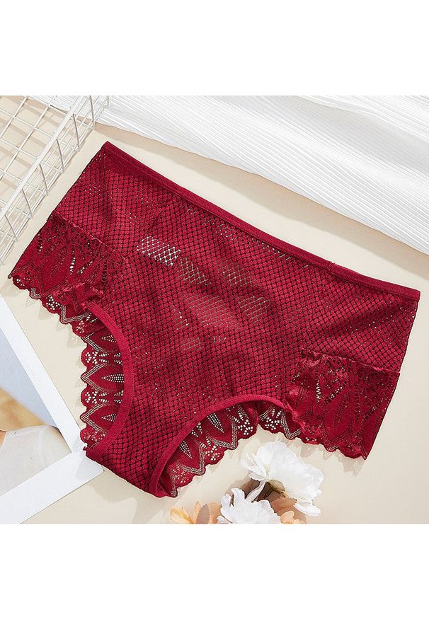 Intica - Figi koronkowe z wycięciami na romantyczne wieczory Jolyn. Kolor: czerwony. Materiał: koronka. Wzór: koronka