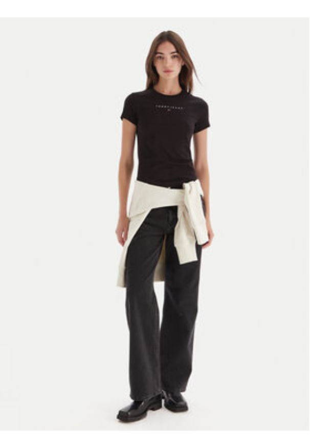 Tommy Jeans T-Shirt Bling Linear DW0DW21550 Czarny Slim Fit. Kolor: czarny. Materiał: bawełna