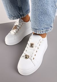 Renee - Biało-Złote Sneakersy na Platformie z Aplikacją w Kształcie Misia Desivia. Zapięcie: sznurówki. Kolor: biały. Materiał: jeans. Wzór: aplikacja. Obcas: na platformie #3