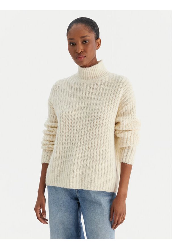 Calvin Klein Jeans Golf Brushed Wool Ls LV044D361G Biały Regular Fit. Typ kołnierza: golf. Kolor: biały. Materiał: syntetyk