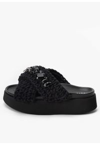 Inuikii - Klapki damskie INUIKII WOVEN STONES PLATFORM. Okazja: na co dzień, do pracy, na spacer. Kolor: czarny. Obcas: na platformie. Styl: casual