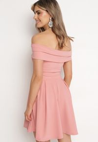 Born2be - Różowa Sukienka z Hiszpańskim Dekoltem o Rozkloszowanym Fasonie Vilenia. Okazja: na co dzień. Kolor: różowy. Typ sukienki: rozkloszowane. Styl: casual, elegancki #5