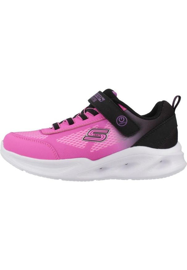 skechers - Buty do chodzenia dla dzieci Skechers Sola Glow. Kolor: różowy. Materiał: materiał, syntetyk. Szerokość cholewki: normalna. Sport: turystyka piesza