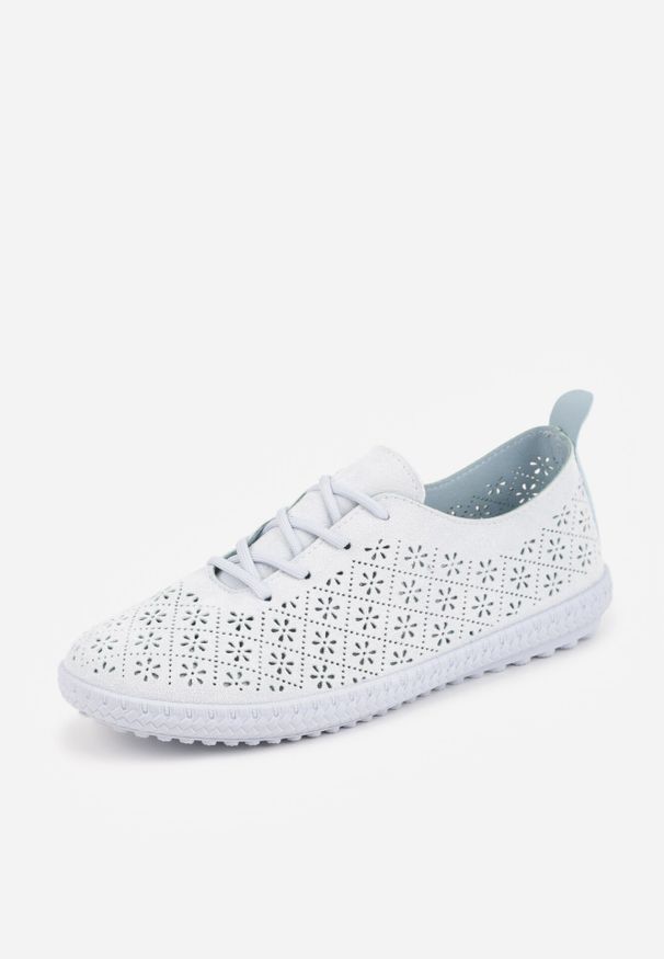 Born2be - Niebieskie Tenisówki z Ażurową Cholewką Tidella. Okazja: na co dzień. Kolor: niebieski. Materiał: jeans. Szerokość cholewki: normalna. Wzór: ażurowy. Styl: casual