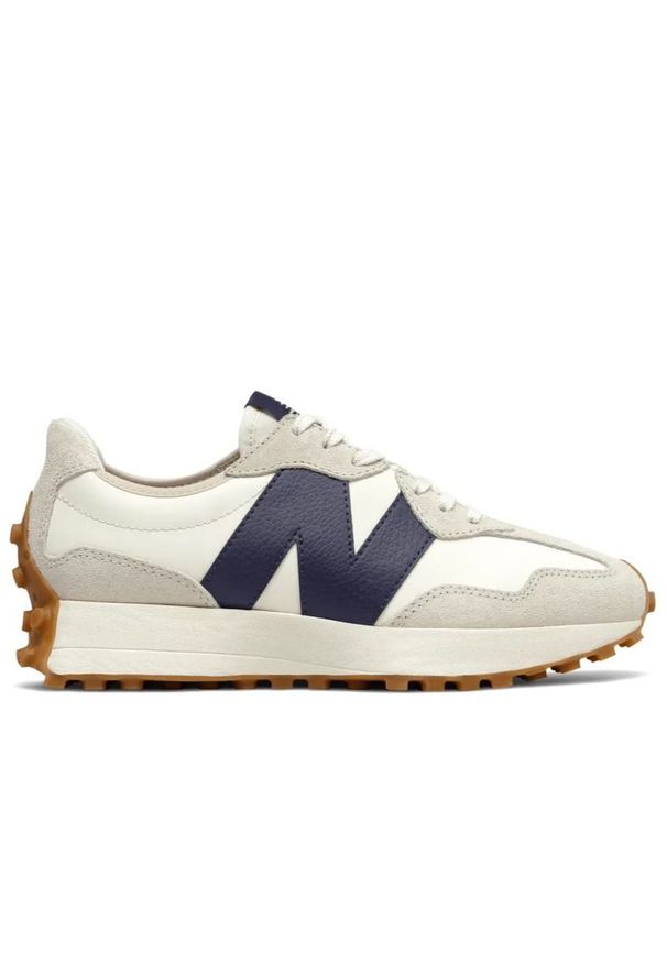 Buty damskie New Balance WS327KB - beżowe. Zapięcie: sznurówki. Kolor: beżowy. Materiał: skóra, zamsz, nylon, guma. Szerokość cholewki: normalna. Sezon: lato