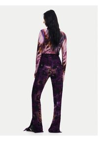 Desigual Spodnie materiałowe Lua 24WWPK05 Fioletowy Slim Fit. Kolor: fioletowy. Materiał: syntetyk, wiskoza
