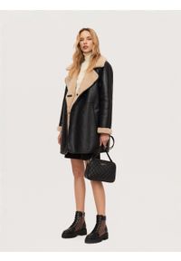 Kazar - Czarno-brązowe trzewiki damskie z podeszwą typu track. Zapięcie: zamek. Kolor: czarny. Materiał: skóra. Szerokość cholewki: normalna. Wzór: moro, nadruk. Styl: militarny, klasyczny #4