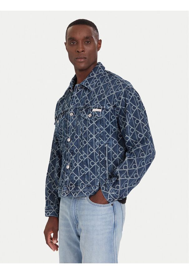 Calvin Klein Jeans Kurtka jeansowa LV04RD767G Niebieski Regular Fit. Kolor: niebieski. Materiał: bawełna