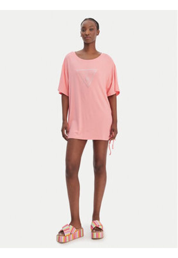 Guess T-Shirt E4GI00 K68D2 Różowy Oversize. Kolor: różowy. Materiał: wiskoza