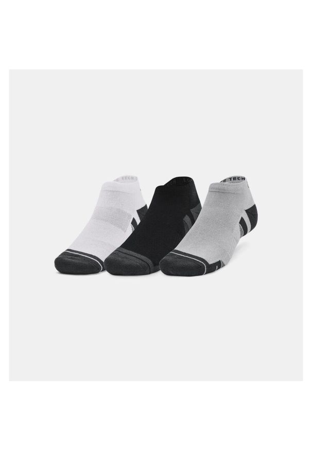 Skarpety sportowe Under Armour 1379504 3-pak. Kolor: czarny. Sport: turystyka piesza