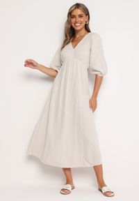 Born2be - Beżowa Rozkloszowana Bawełniana Sukienka Boho z Wiązaniem i Gumką w Talii Lawla. Okazja: na co dzień. Typ kołnierza: dekolt w kształcie V. Kolor: beżowy. Materiał: bawełna. Typ sukienki: rozkloszowane. Styl: boho #1